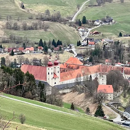 Hotel Lambrecht *